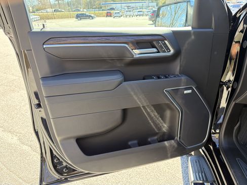 New 2026 GMC Sierra 1500 SLT w/ SLT Premium Package image 12