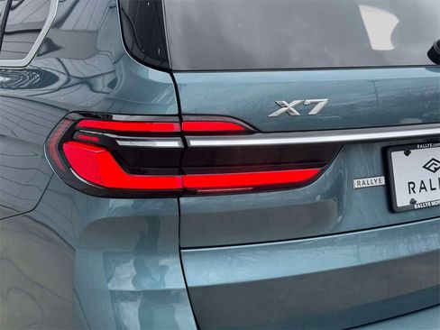 Certified 2023 BMW X7 xDrive40i w/ Premium Package image 10