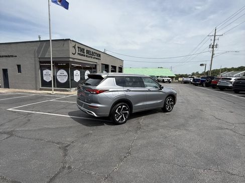Used 2022 Mitsubishi Outlander SEL AWD/4WD image 18