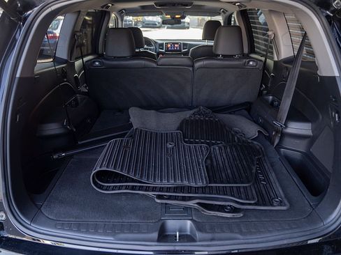 Used 2016 Honda Pilot Touring image 23