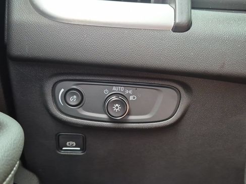 Certified 2024 GMC Terrain SLE FWD image 16