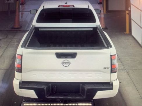 Certified 2024 Nissan Frontier SV w/ SV Convenience Package image 16