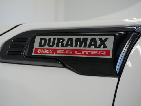 Used 2024 GMC Sierra 2500 AT4 w/ Technology Package image 7