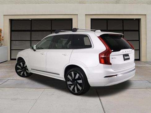 Used 2023 Volvo XC90 T8 Plus AWD/4WD image 2