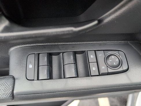 New 2025 Toyota Tacoma SR image 13