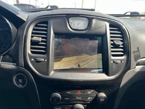 Used 2022 Chrysler 300 S RWD image 21