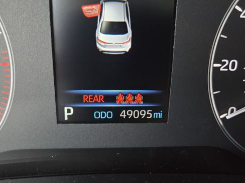 Used 2025 Toyota Corolla LE FWD image 34
