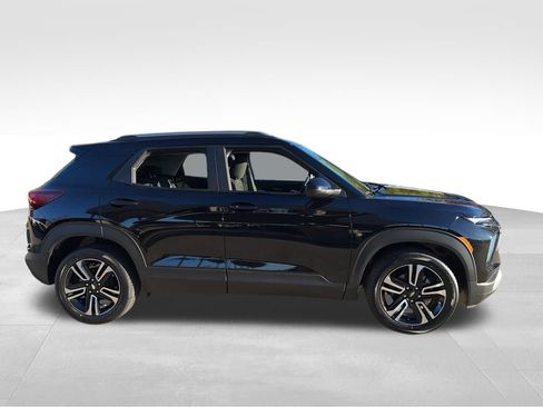 New 2025 Chevrolet TrailBlazer LT w/ Convenience Package image 4