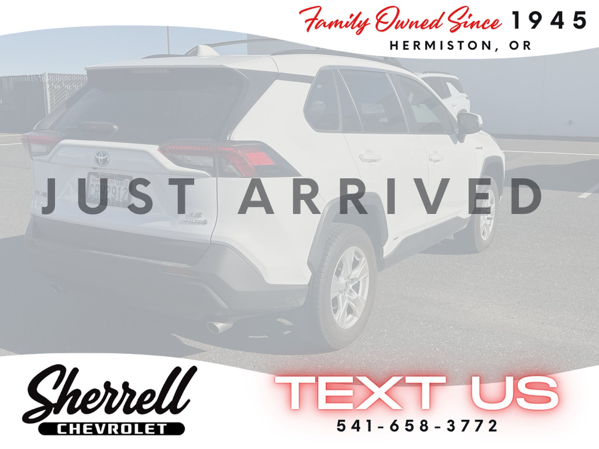 Used 2021 Toyota RAV4 LE w/ Carpet Mat Package (TMS) AWD/4WD image 4