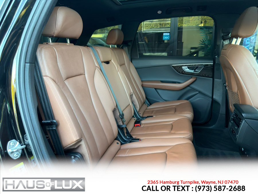 Used 2021 Audi Q7 2.0T Premium w/ Convenience Package AWD/4WD image 21