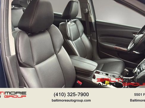 Used 2017 Acura TLX FWD image 17