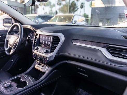 Used 2021 GMC Acadia Denali w/ Denali Ultimate Package AWD/4WD image 35