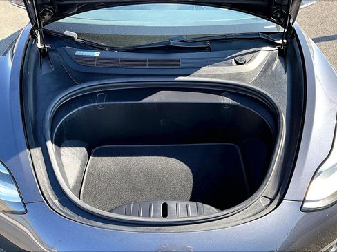 Used 2018 Tesla Model 3 Long Range AWD/4WD image 10