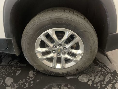 Used 2019 Chevrolet Traverse LS AWD/4WD image 24