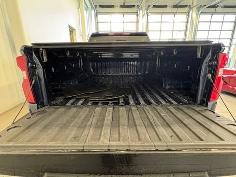 Used 2022 Chevrolet Silverado 1500 RST AWD/4WD image 33