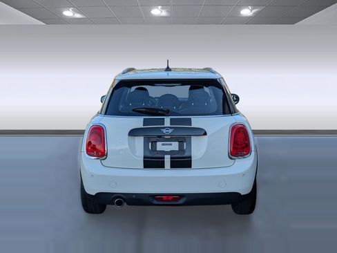 Used 2020 MINI Cooper 4-Door Hardtop w/ Storage Package image 9