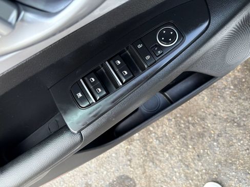 Used 2023 Kia Forte LXS w/ LXS Technology Package FWD image 14