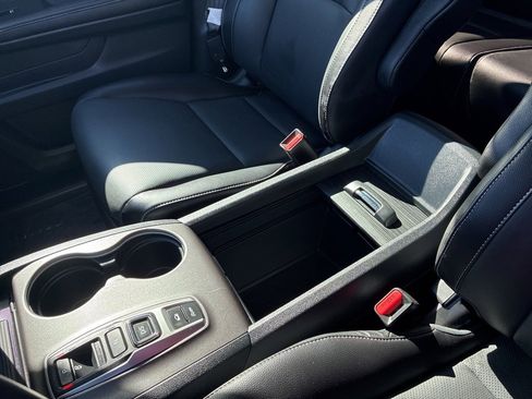 Certified 2023 Honda Ridgeline RTL-E image 17