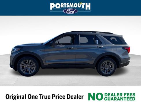 New 2026 Ford Explorer Active image 2