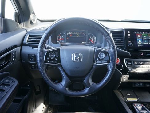 Used 2024 Honda Passport Black Edition image 4