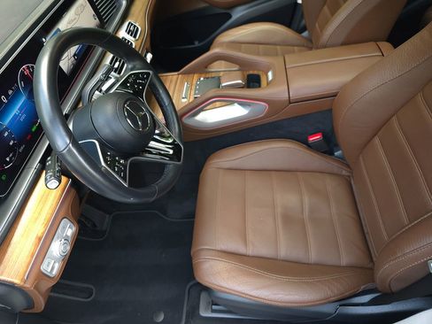 Used 2024 Mercedes-Benz GLE 450e 4MATIC image 12