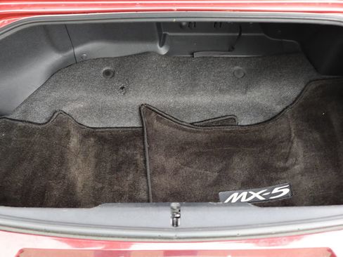 Used 2009 MAZDA MX-5 Miata Grand Touring RWD image 22