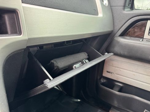 Used 2013 Ford F150 Platinum image 19