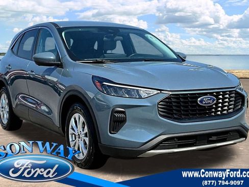 Used 2023 Ford Escape Active w/ Tech Pack #2 FWD image 1
