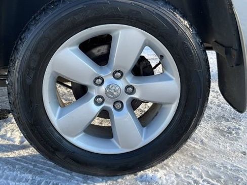 Used 2016 RAM 1500 Express image 23