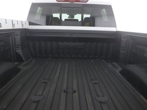 Used 2025 GMC Sierra 2500 Denali w/ Denali Reserve Package AWD/4WD image 31