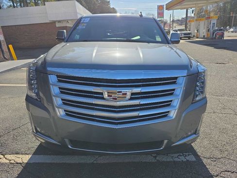 Used 2019 Cadillac Escalade ESV Platinum image 8