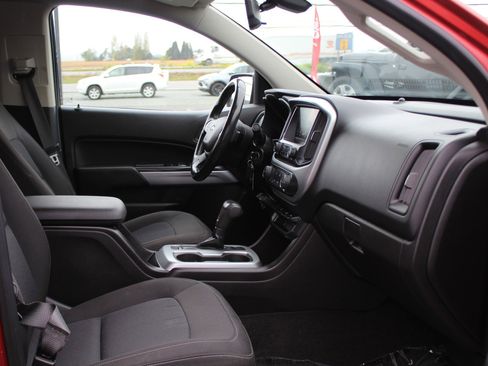 Used 2016 Chevrolet Colorado LT w/ LT Convenience Package AWD/4WD image 22