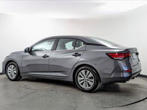 Used 2025 Nissan Sentra S image 4