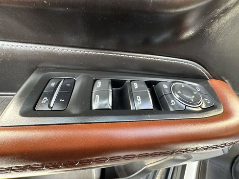 Used 2023 GMC Yukon XL Denali Ultimate w/ LPO, Floor Liner Package AWD/4WD image 13
