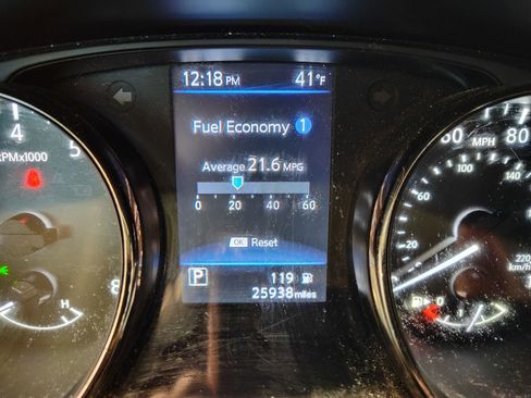 Used 2020 Nissan Rogue Sport S image 14