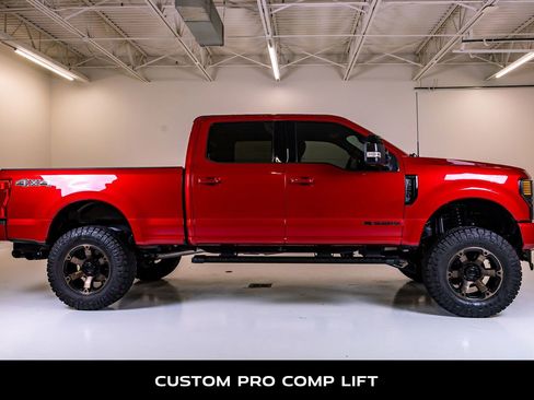 Used 2022 Ford F250 Lariat w/ Black Appearance Package AWD/4WD image 10