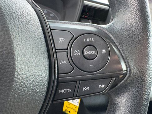 Used 2024 Toyota Corolla LE image 17