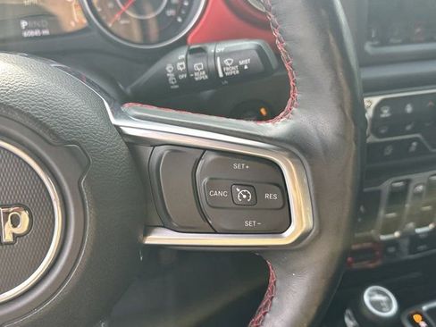 Used 2018 Jeep Wrangler Unlimited Rubicon w/ Dual Top Group image 28