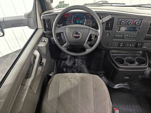 Used 2023 GMC Savana 3500 w/ Power Convenience Package image 4