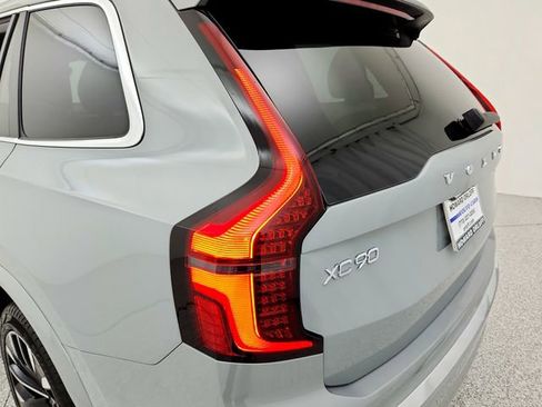 Certified 2026 Volvo XC90 B5 Plus w/ Protection Package image 34
