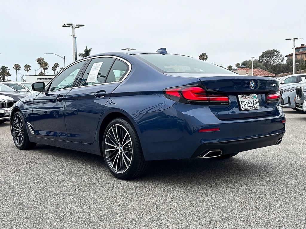 Used 2023 BMW 540i w/ Premium Package RWD image 5