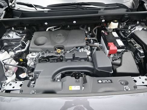 Used 2025 Toyota RAV4 LE FWD image 17