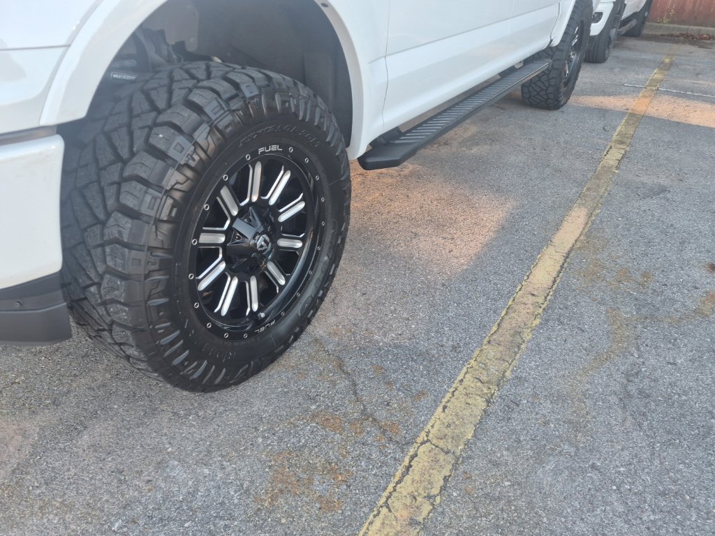 Used 2018 Ford F150 XLT w/ Equipment Group 302A Luxury AWD/4WD image 6
