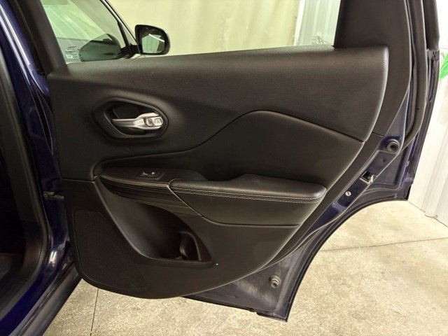 Used 2014 Jeep Cherokee Limited AWD/4WD image 19