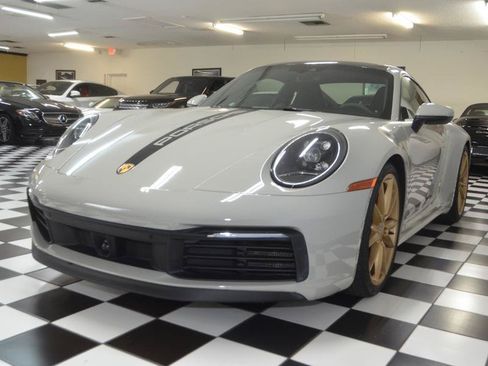 Used 2020 Porsche 911 Carrera S RWD image 5