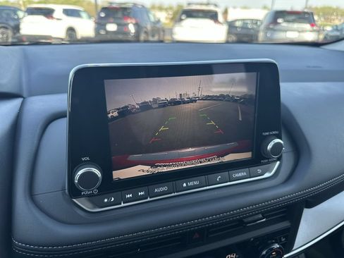 Used 2026 Nissan Rogue SV w/ Cold Weather Package AWD/4WD image 17