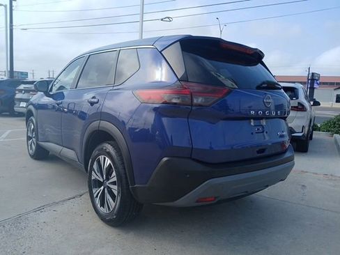Used 2023 Nissan Rogue SV AWD/4WD image 7