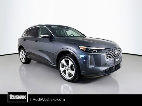 New 2025 Audi Q5 Premium Plus image 1