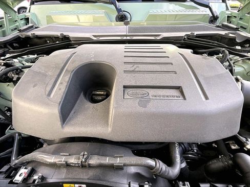 Used 2023 Land Rover Defender 110 75th Limited Edition image 10