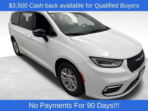 New 2026 Chrysler Pacifica Select image 1